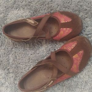 Skechers casual shoe
